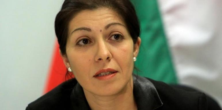 Севдалина Арнаудова пиар на премиера Бойко Борисов нарече партията на